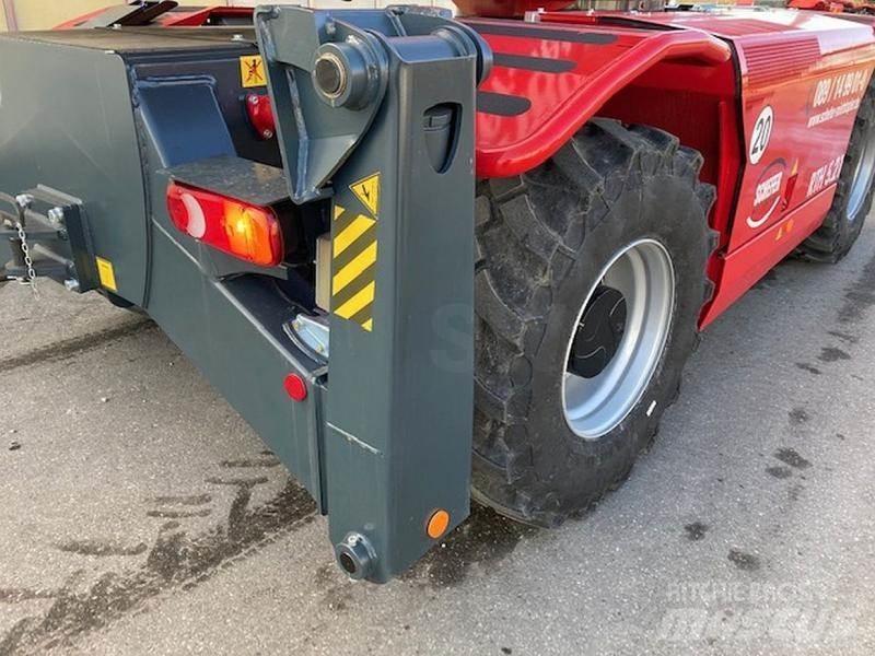 Magni RTH 5.21 伸縮臂操作車