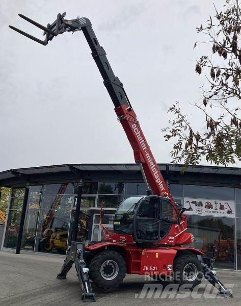 Magni RTH 5.21 伸縮臂操作車