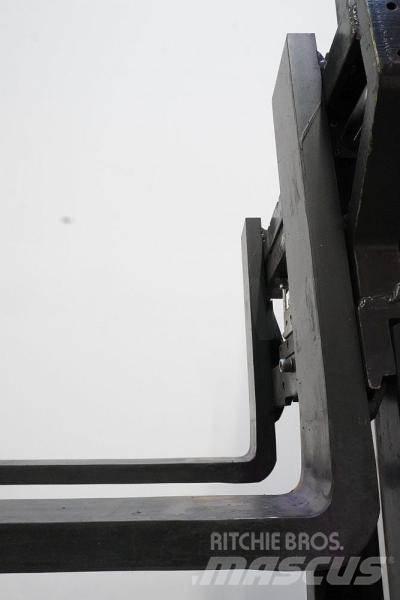 OM Xi 14 前伸式堆高機(叉車)