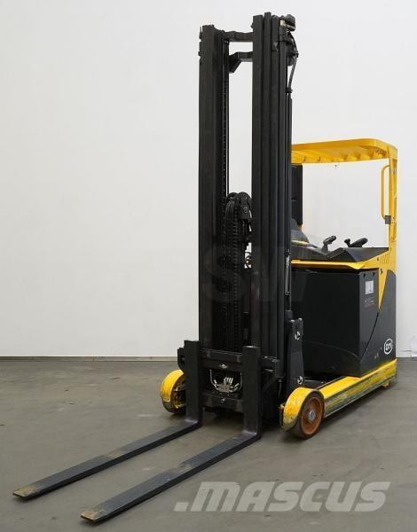 OM Xi 14 前伸式堆高機(叉車)