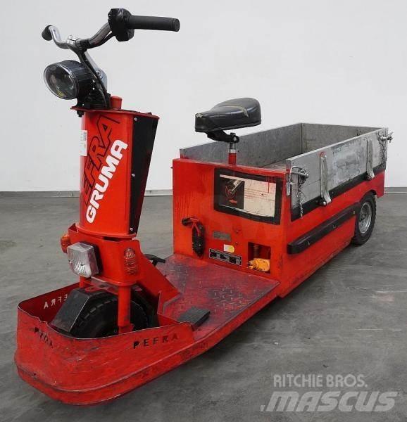 Pefra EFW508 牽引車
