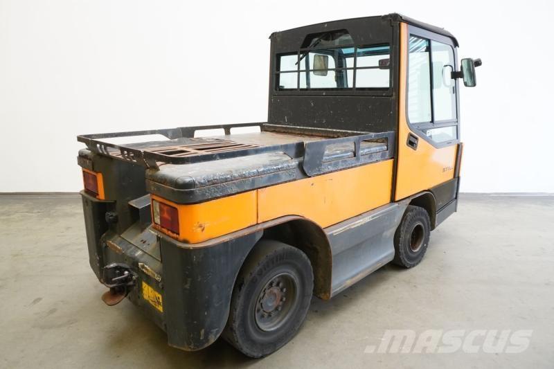 Still R07-25 牽引車