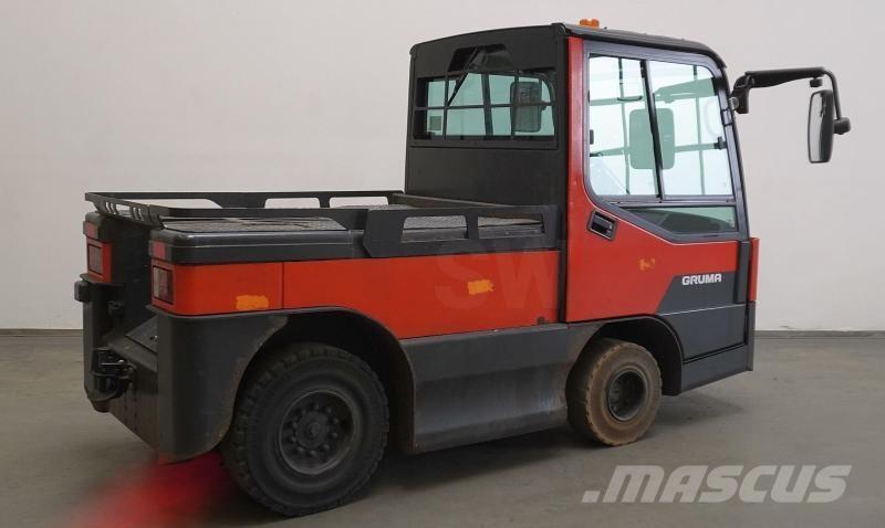 Still R07-25 牽引車