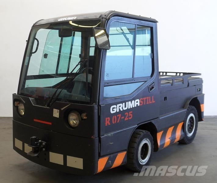 Still R07-25 牽引車