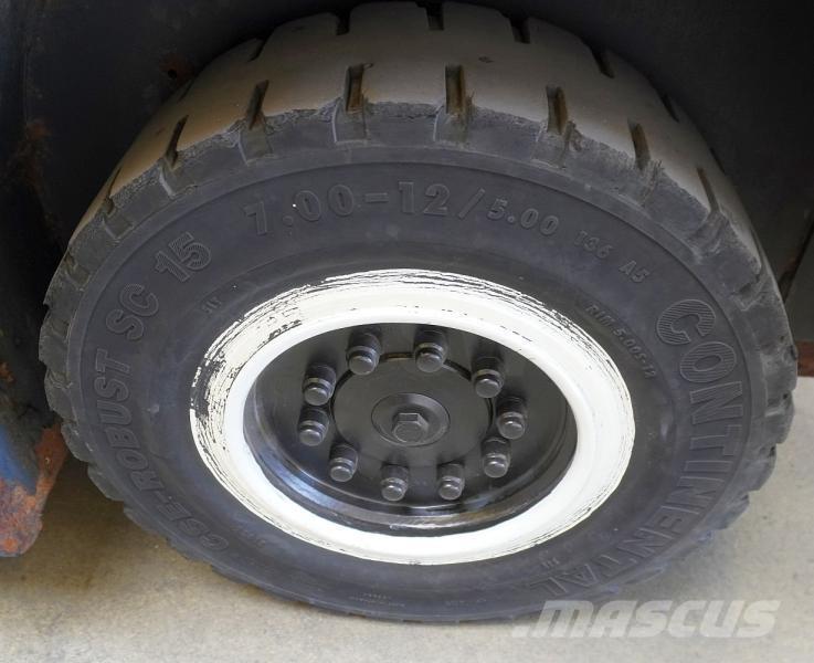 Still R07-25 牽引車