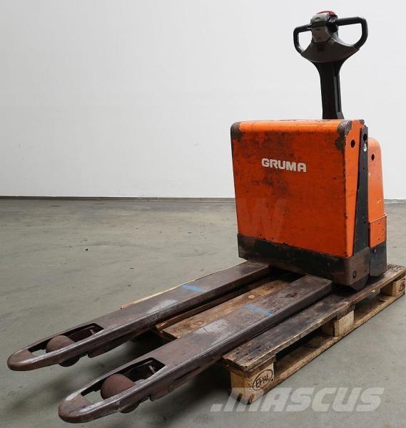 Toyota 7PM18 低架升降機