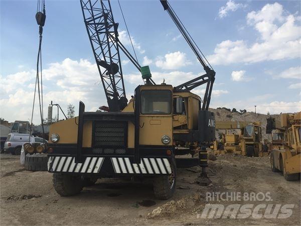 American  全路面起重機/吊車