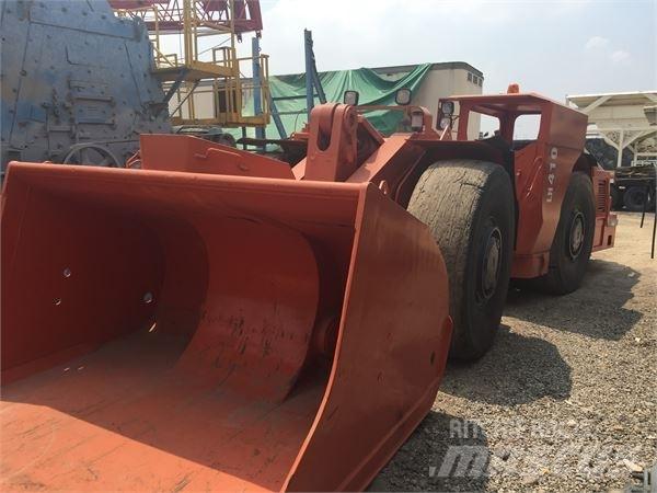 Sandvik LH410 地下裝載機