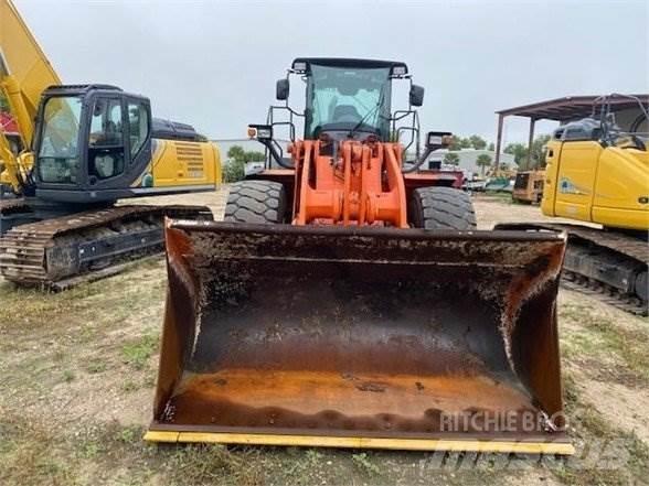 Hitachi ZW250-6 輪胎式裝載機