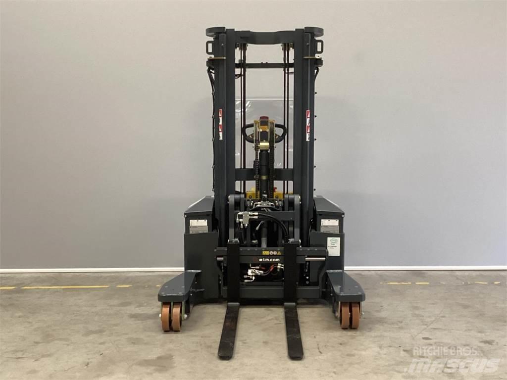 Combilift WR4 行走控制式堆積機