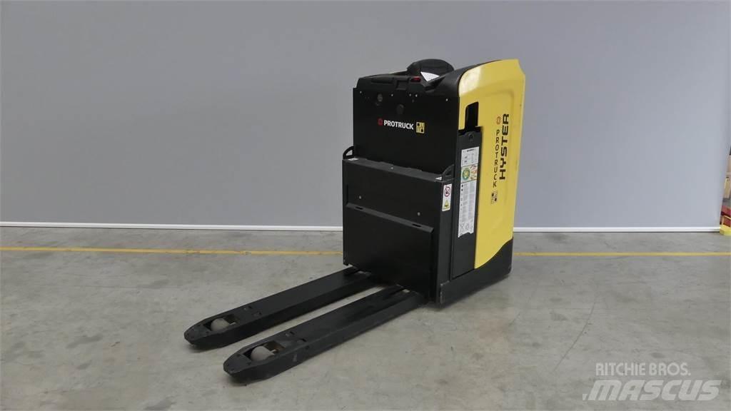 Hyster RP2.0N 自走式堆積機