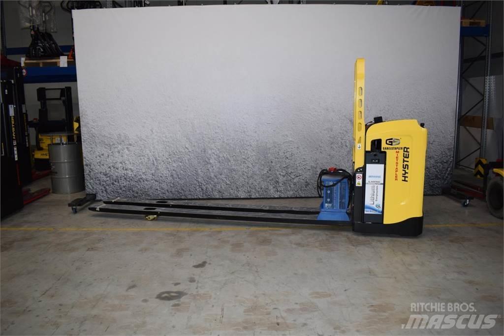 Hyster RP2.5N/LL 自走式堆積機