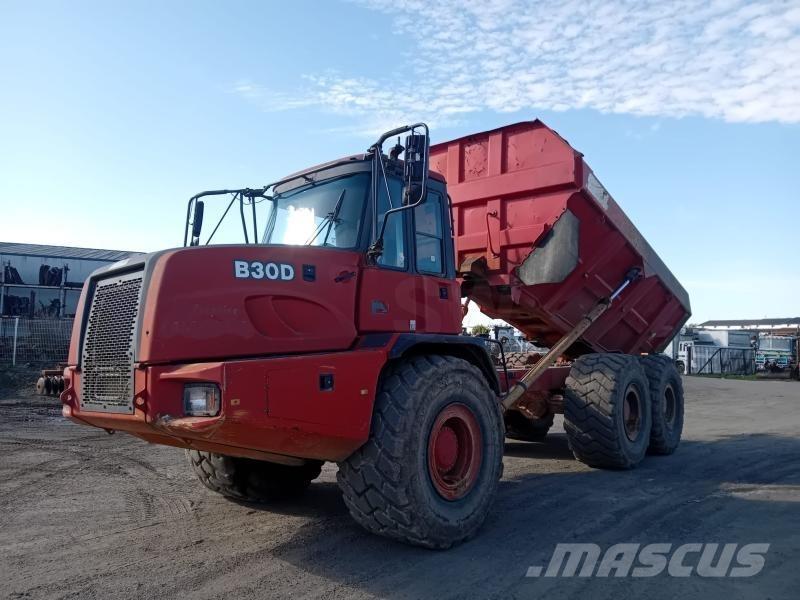 Bell B30B 鉸接式起吊車