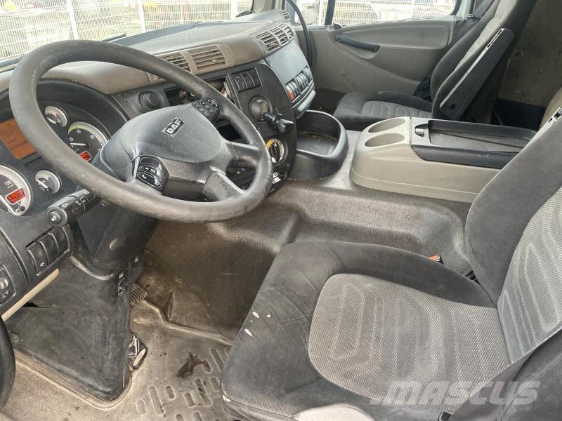 DAF CF75 310 平板式/側卸式卡車