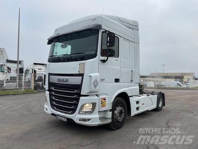 DAF XF 460 曳引機組件