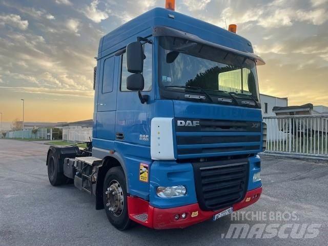 DAF XF105 410 曳引機組件