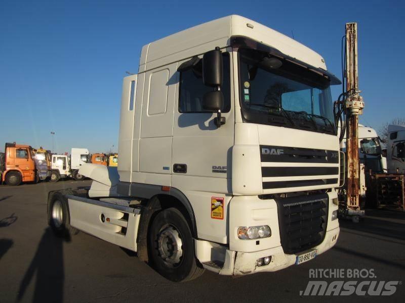 DAF XF105 460 曳引機組件