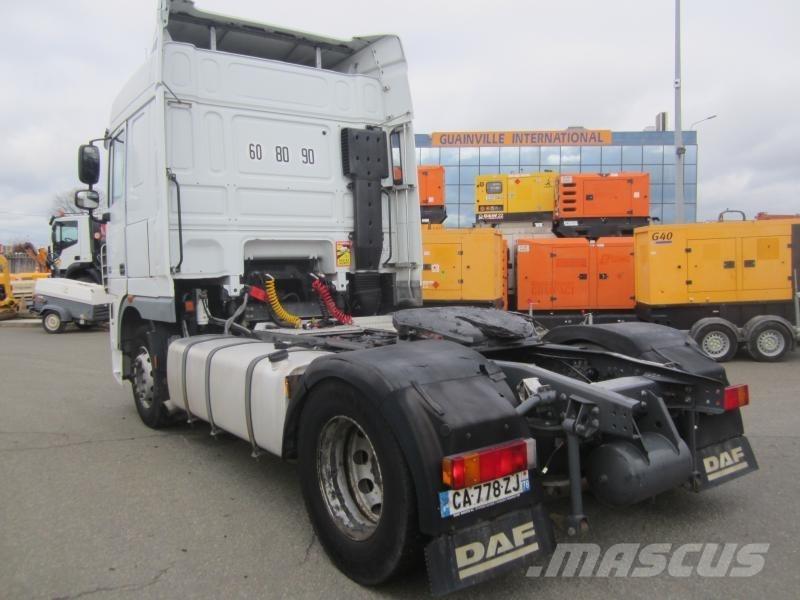 DAF XF105 460 曳引機組件