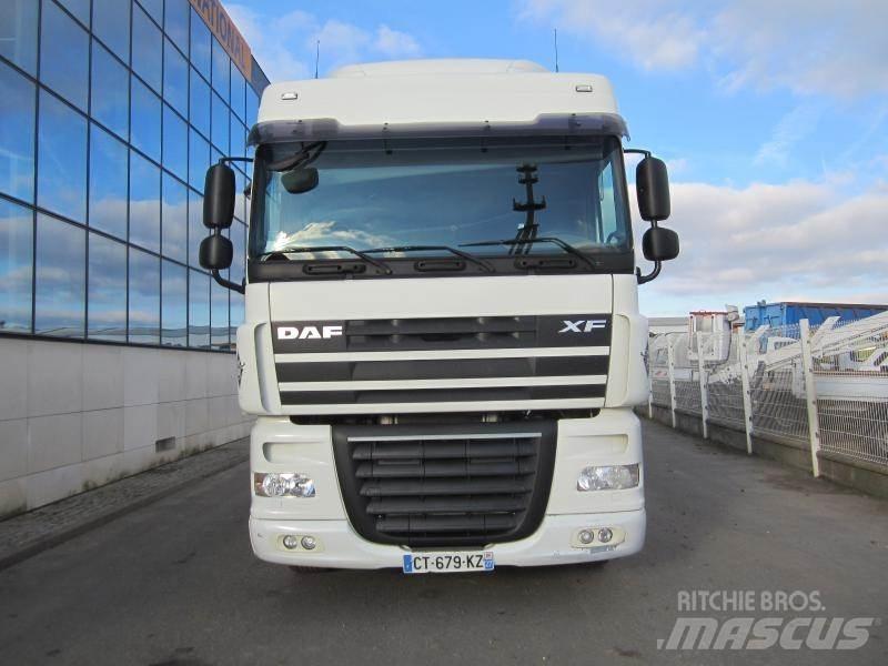 DAF XF105 460 曳引機組件