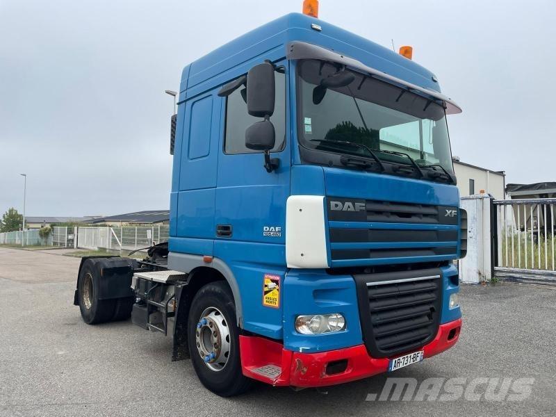 DAF XF105 460 曳引機組件