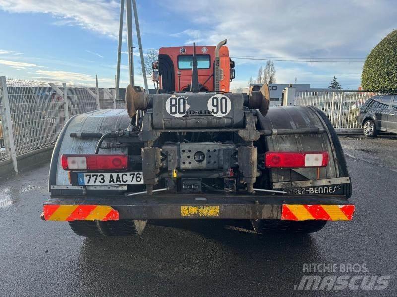 Renault Kerax 起重可拆卸式卡車