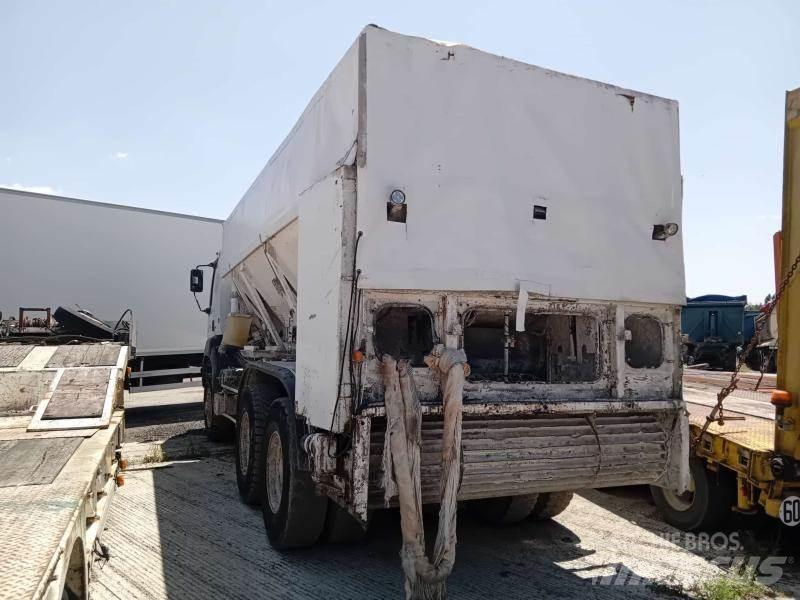 Renault Kerax 其他貨車