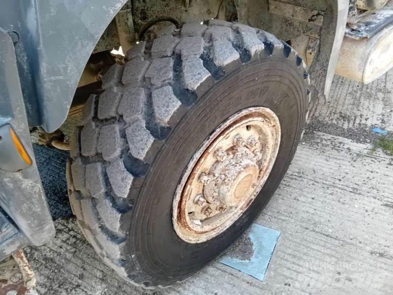 Renault Kerax 其他貨車