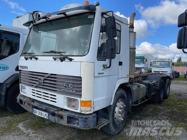 Volvo FL10 起重可拆卸式卡車