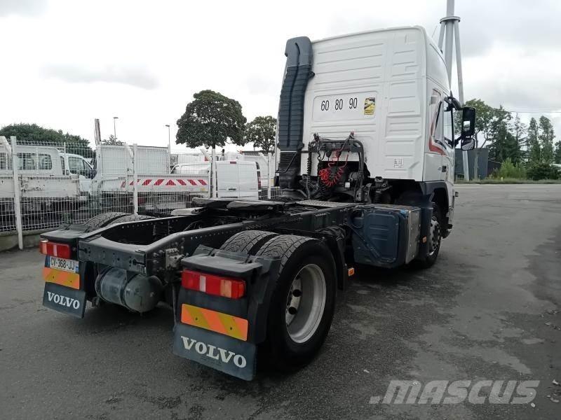 Volvo FM 450 曳引機組件
