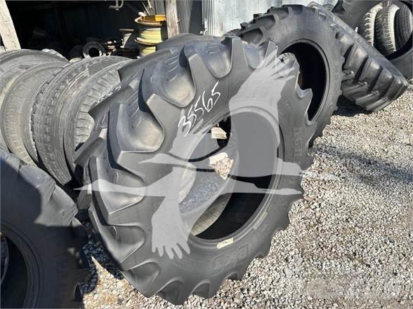 BKT 14.9R24 輪胎、車輪和輪圈