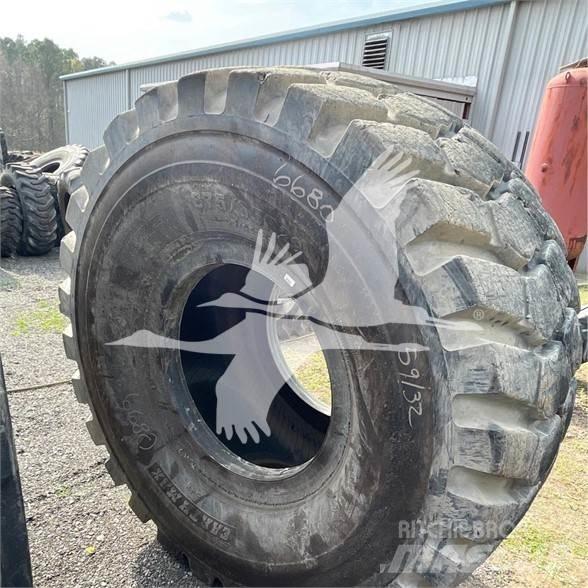 BKT 875/65R29 輪胎、車輪和輪圈