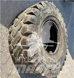  CAMSO 20.5X25 輪胎、車輪和輪圈