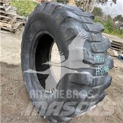 Titan 17.5x25 輪胎、車輪和輪圈