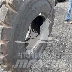 Titan 20.5R25 輪胎、車輪和輪圈