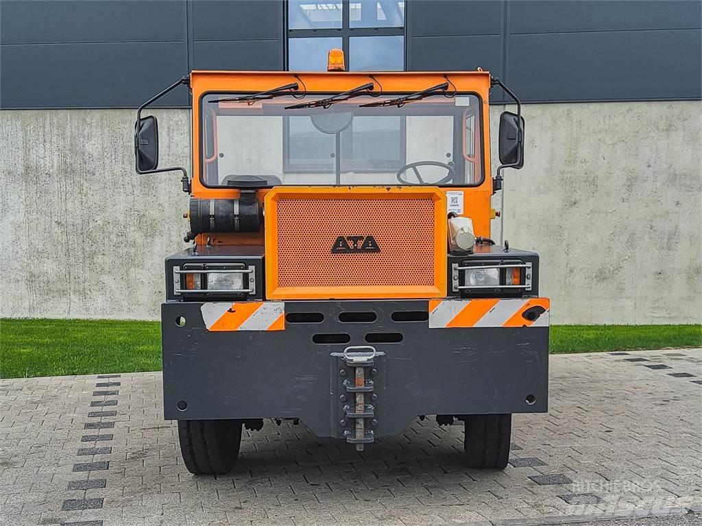  ATA 8500 4x4 牽引車