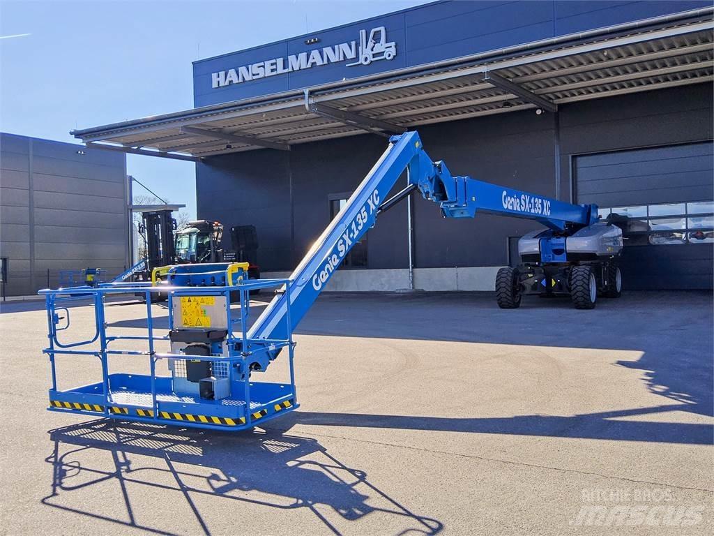 Genie SX-135 XC 伸縮臂高空作業車