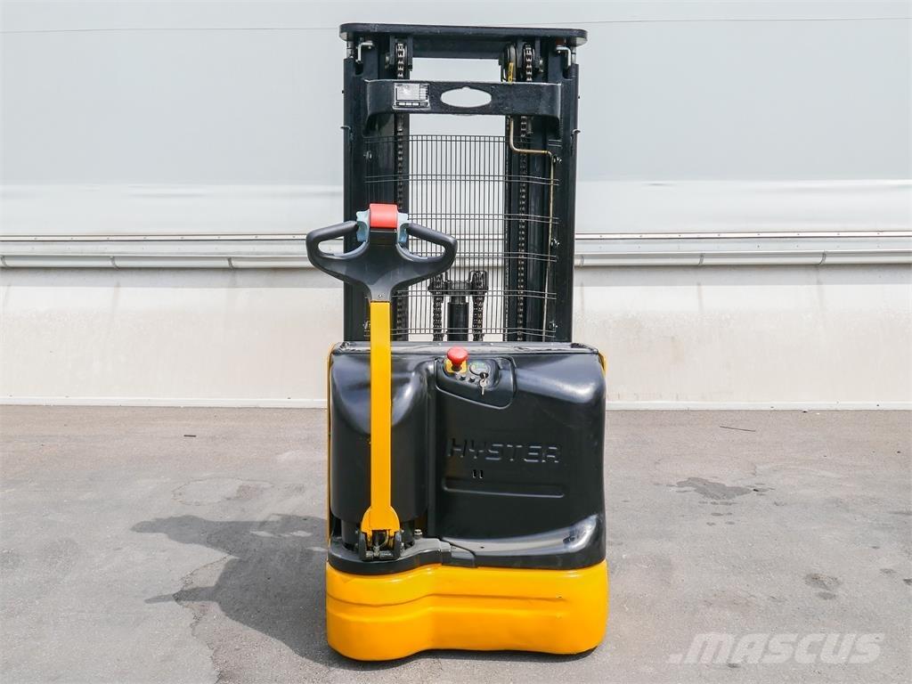 Hyster S 1.4-40 行走控制式堆積機