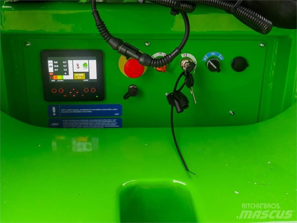 JMG MC 130S 伸縮臂操作車