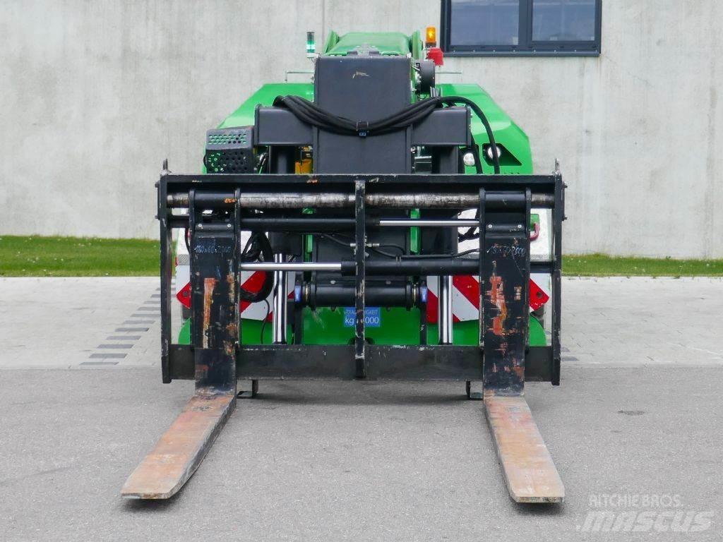 JMG MC130S 伸縮臂操作車