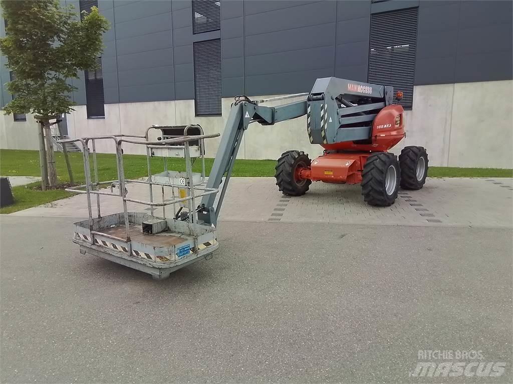 Manitou 165 ATJ 曲臂高空作業車