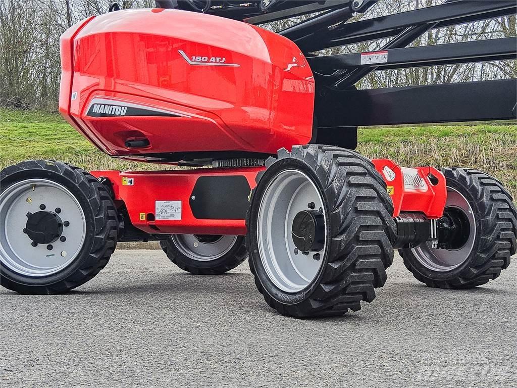 Manitou 180 ATJ 曲臂高空作業車