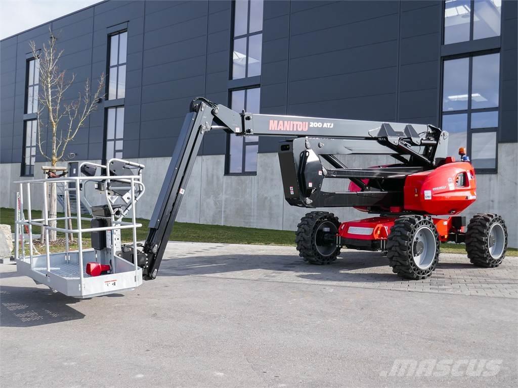 Manitou 200 ATJ 曲臂高空作業車