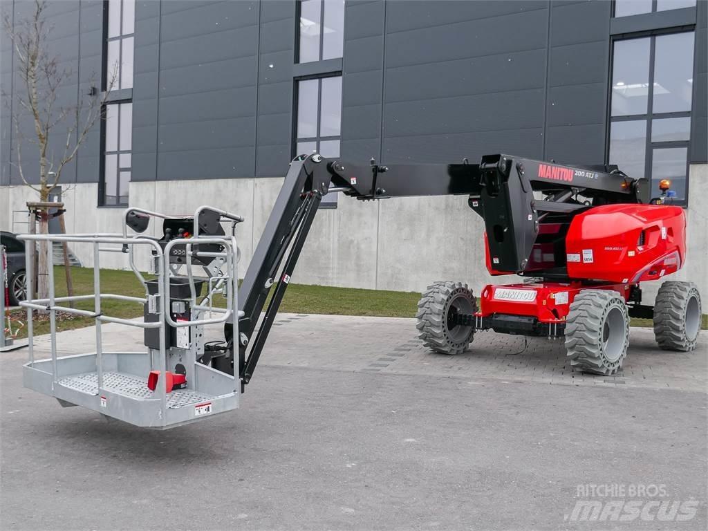 Manitou 200 ATJE 曲臂高空作業車