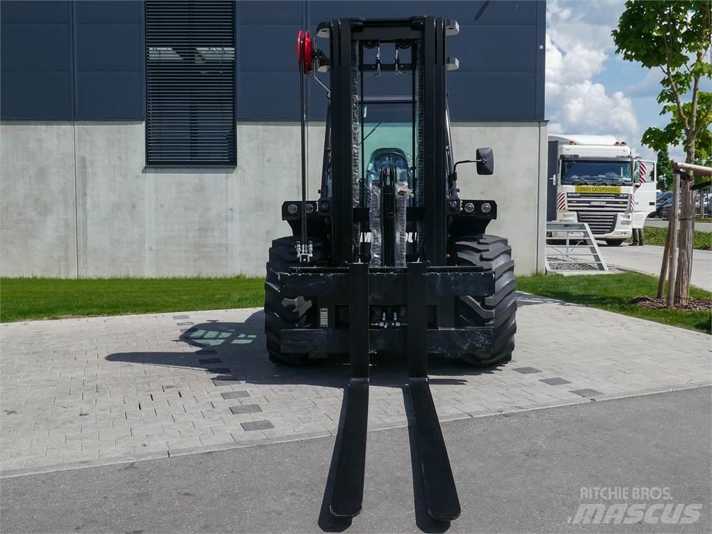 Manitou M 50-4 越野車