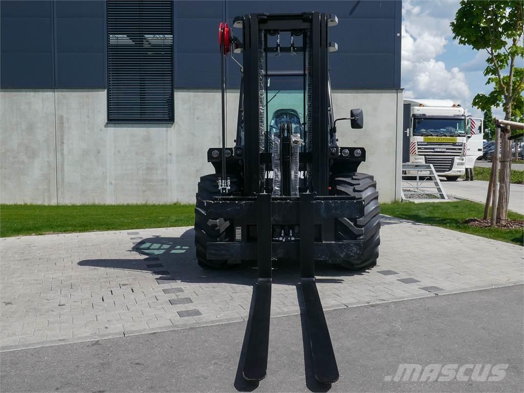 Manitou M 50-4 越野車