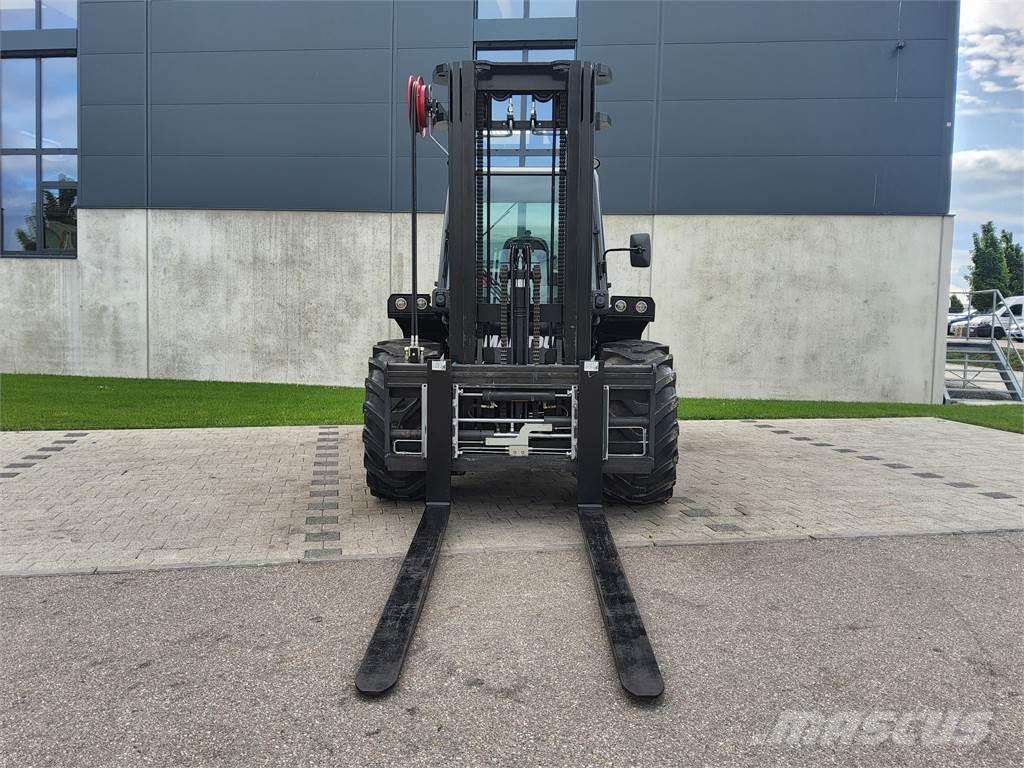 Manitou M 50-4 越野車