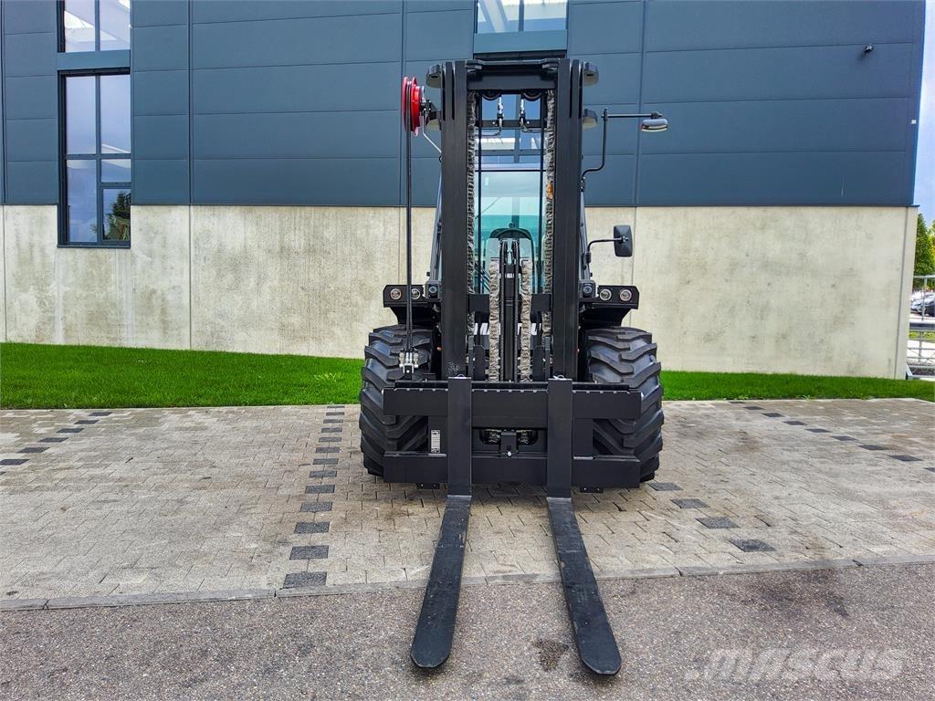 Manitou M 50-4 越野車