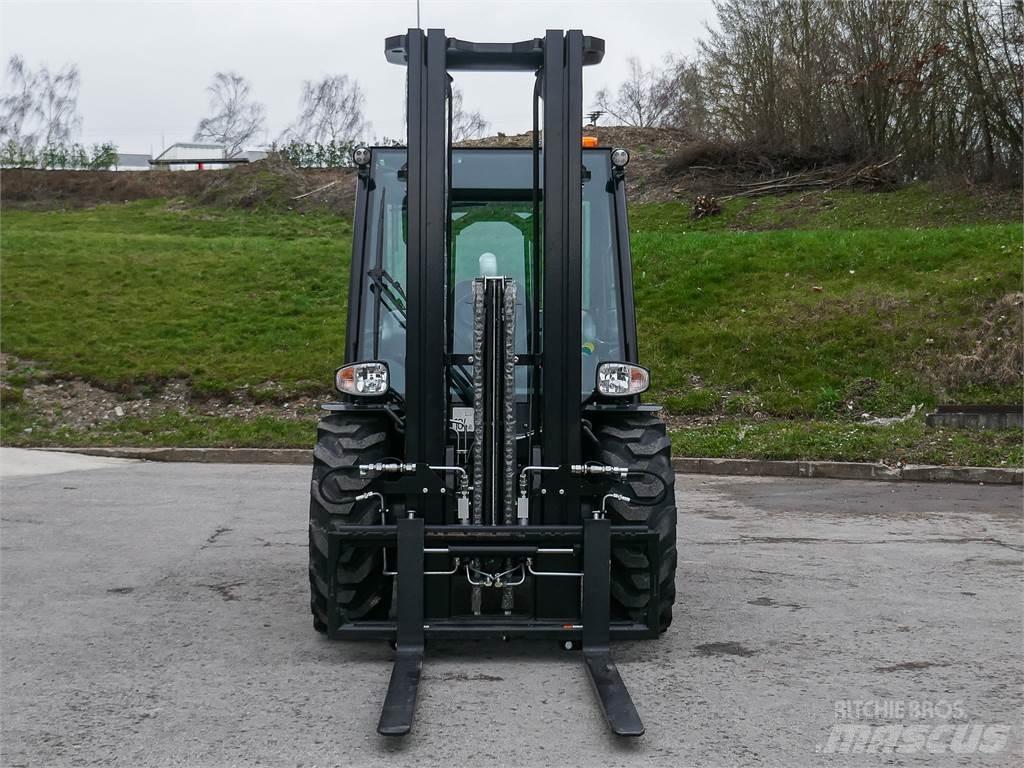 Manitou MC 25-4 越野車