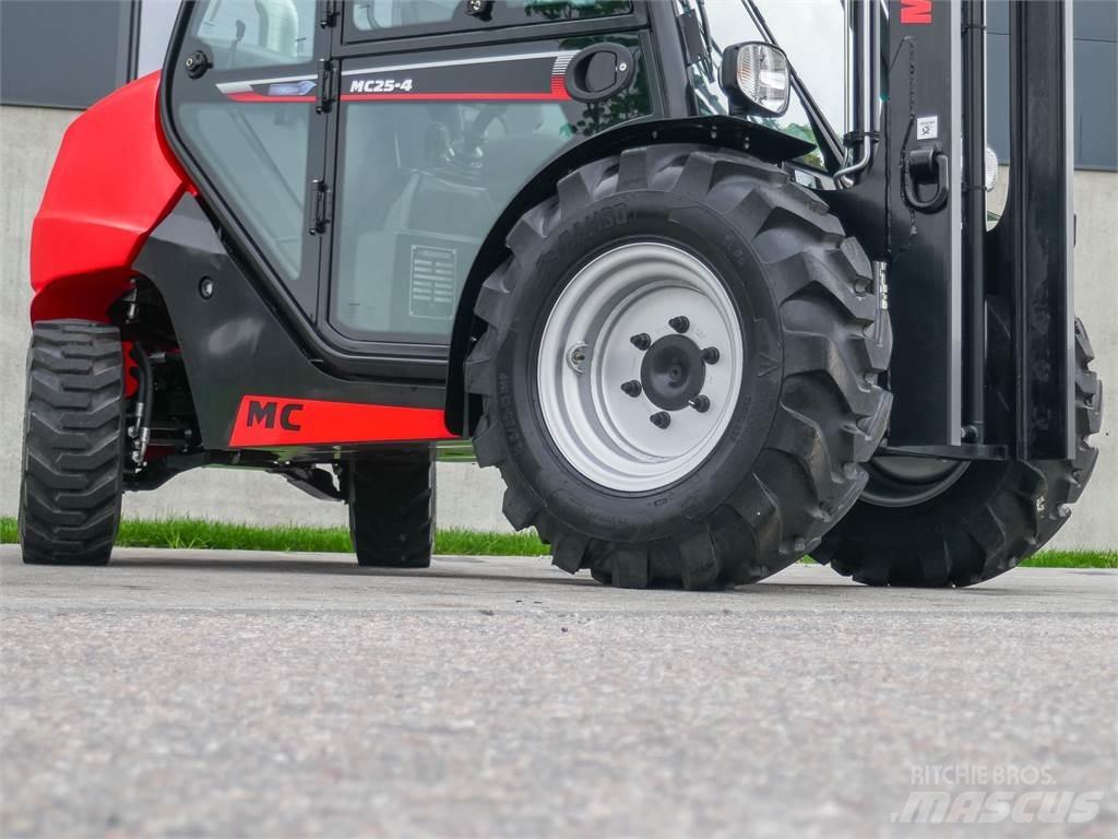 Manitou MC 25-4 越野車