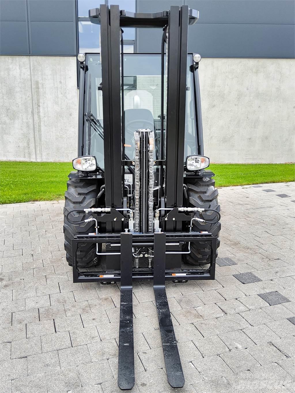 Manitou MC 25-4 越野車